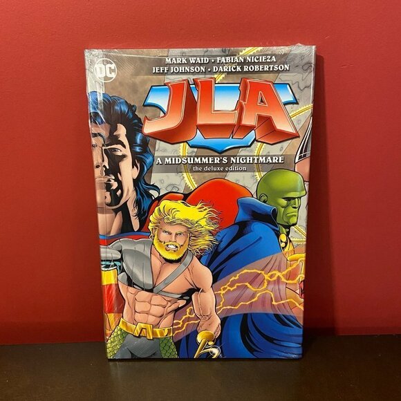 Lot of 3 Collector's DC Comics Hardcover Justice League Books - Brand new! - Picture 8 of 10